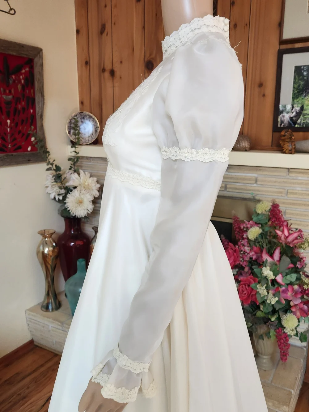 ✨ Dreamy Vintage 1960s Alfred Angelo "Edythe Vincent" Pearl & Lace Gown ✨ - Picture 11 of 14